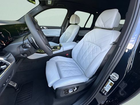 New 2026 BMW X5 xDrive40i w/ M Sport Package AWD/4WD image 10