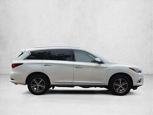 Used 2020 INFINITI QX60 Luxe w/ Essential Package AWD/4WD image 4