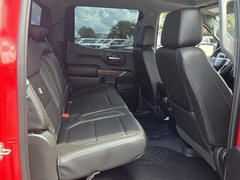 Used 2019 Chevrolet Silverado 1500 LT Trail Boss AWD/4WD image 15