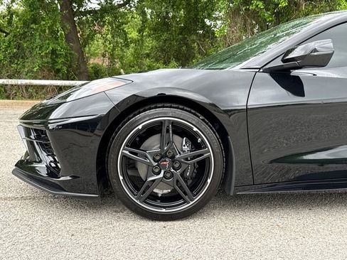 Used 2024 Chevrolet Corvette Stingray Coupe w/ 1LT RWD image 5