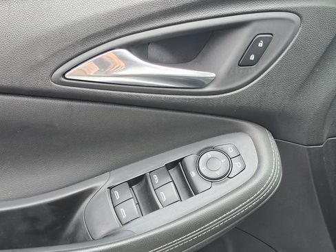 Used 2024 Buick Encore GX Preferred FWD image 27