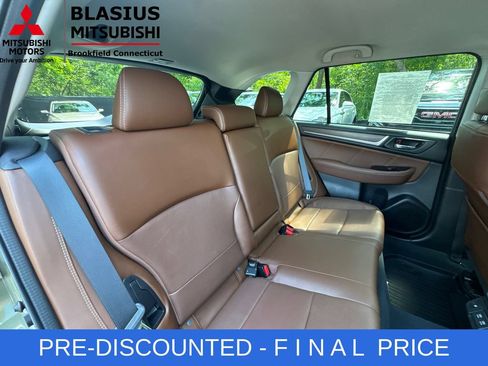 Used 2019 Subaru Outback 2.5i Touring AWD/4WD image 37