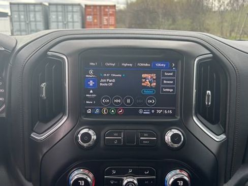Certified 2022 GMC Sierra 3500 AT4 w/ AT4 Preferred Package AWD/4WD image 26