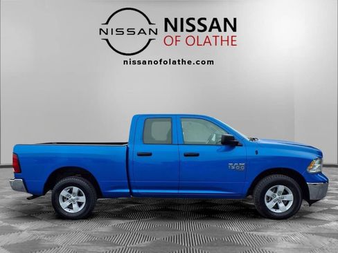Used 2024 RAM 1500 Classic SLT AWD/4WD image 28