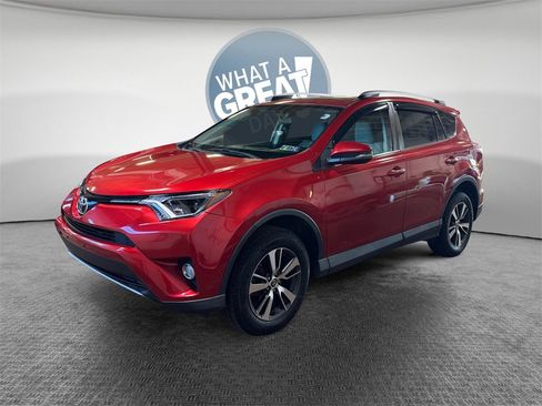 Used 2016 Toyota RAV4 XLE image 8