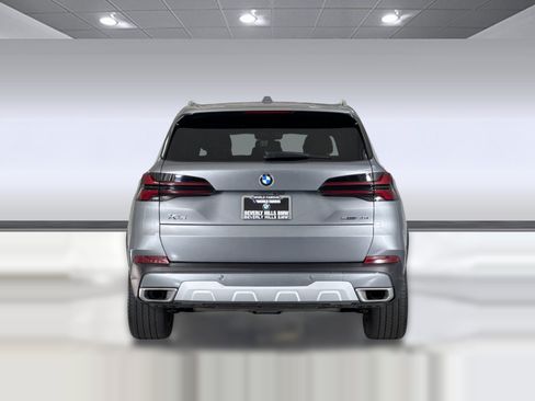 Certified 2024 BMW X5 sDrive40i w/ Parking Assistance Package RWD image 10