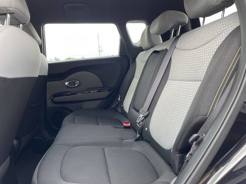 Used 2014 Kia Soul + w/ Audio Package FWD image 12