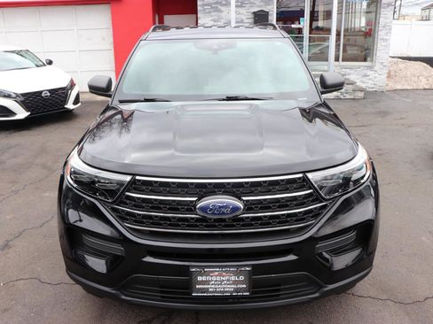 Used 2020 Ford Explorer XLT w/ Comfort Package image 9