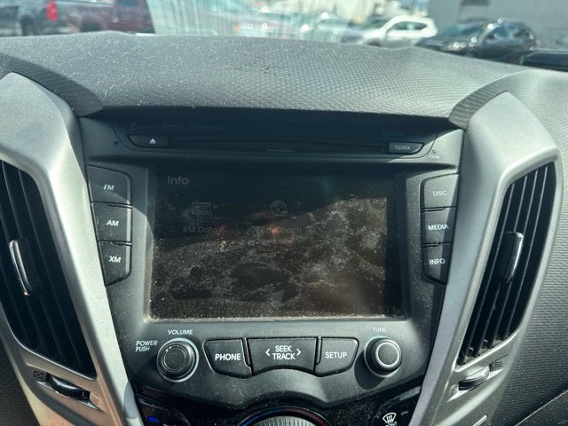 Used 2014 Hyundai Veloster w/ Style Package 02 FWD image 17