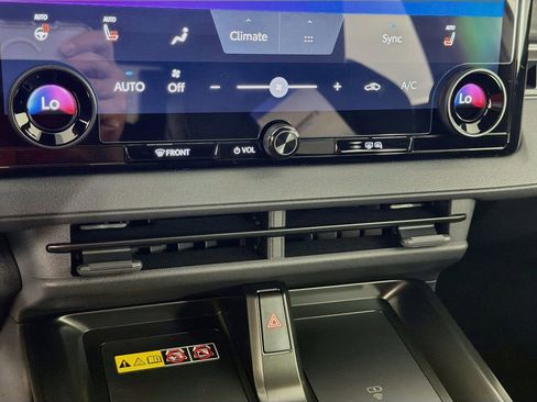 New 2026 Toyota C-HR AWD/4WD image 19