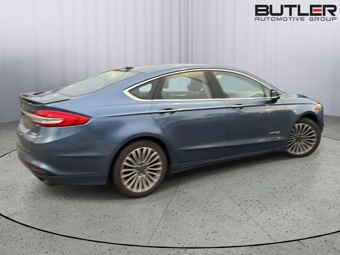 Used 2018 Ford Fusion Titanium FWD image 5