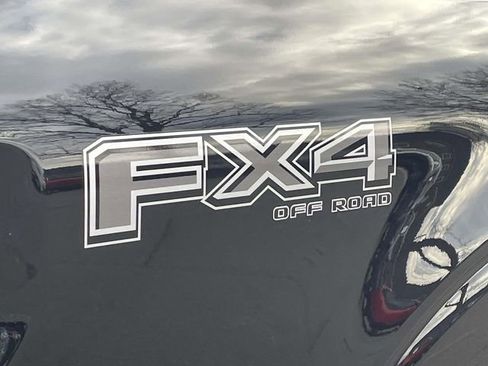 New 2025 Ford F150 Platinum w/ FX4 Off-Road Package image 8