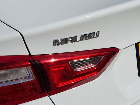 Used 2024 Chevrolet Malibu LT FWD image 31