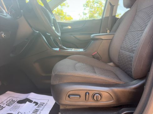 Used 2021 Chevrolet Equinox LT w/ LPO, Cargo Package AWD/4WD image 18
