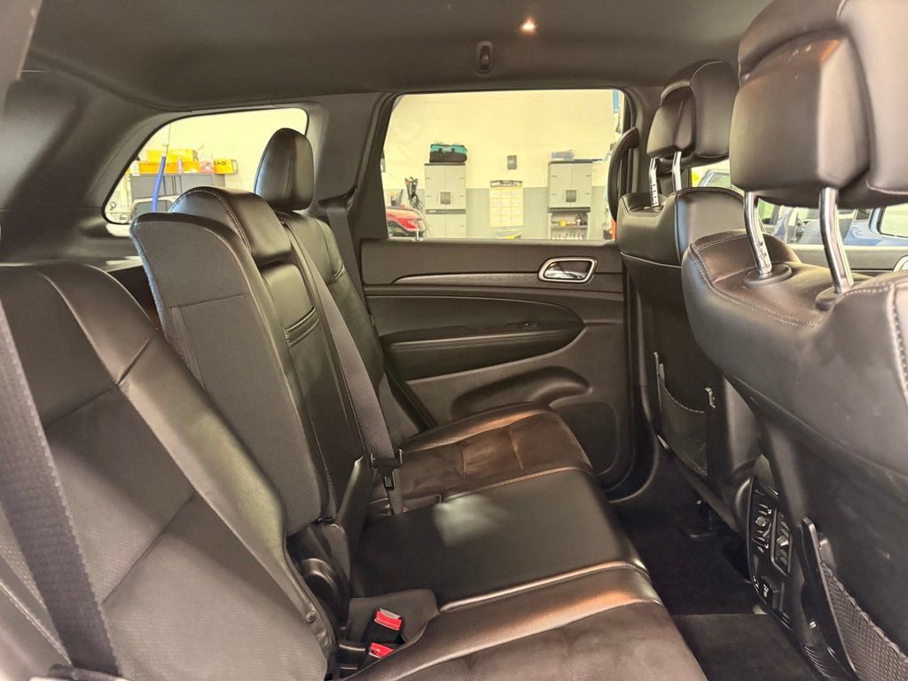 Used 2018 Jeep Grand Cherokee Altitude AWD/4WD image 27