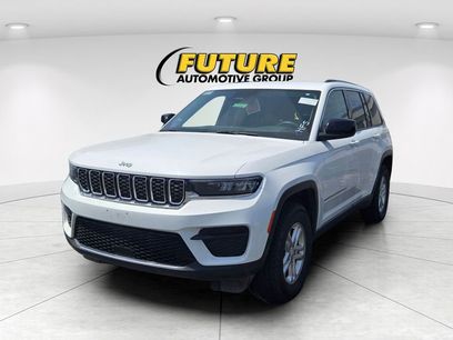 Used 2023 Jeep Grand Cherokee Laredo