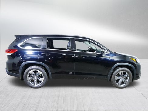 Used 2019 Toyota Highlander Limited Platinum AWD/4WD image 8