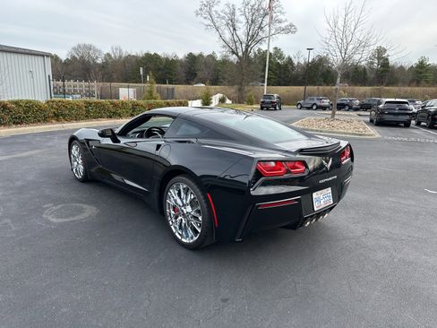 Used 2017 Chevrolet Corvette Stingray Coupe w/ 1LT image 4