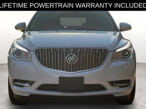 Used 2016 Buick Enclave Leather w/ Trailering Package FWD image 4