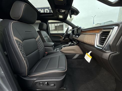 New 2026 GMC Canyon Denali image 28