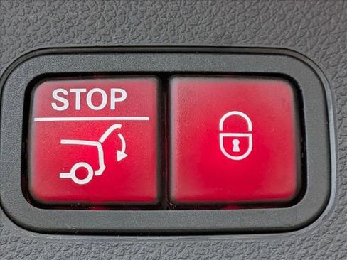 Used 2022 Mercedes-Benz GLC 300 image 17