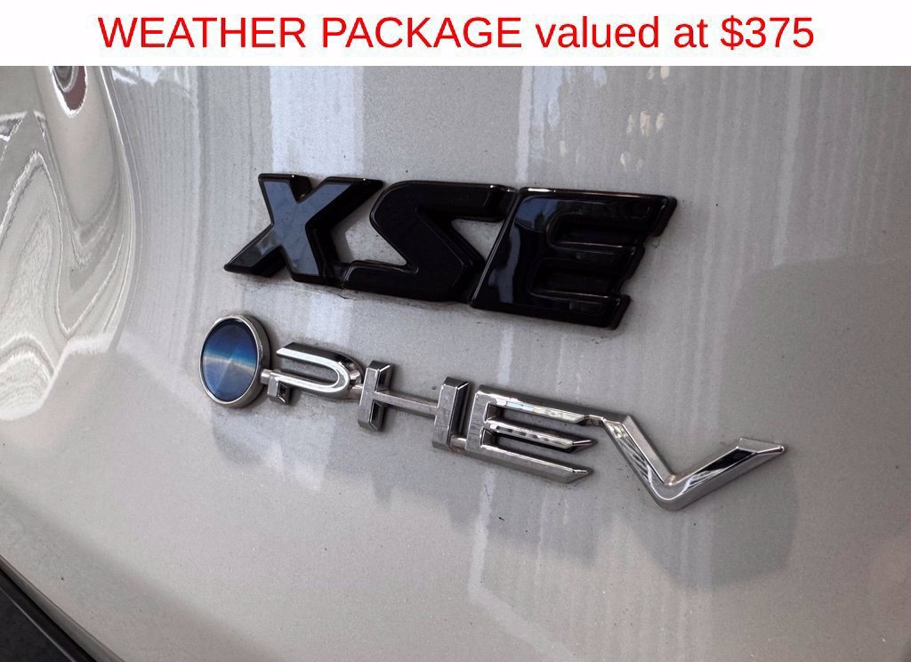 Certified 2025 Toyota RAV4 XSE w/ Weather Package AWD/4WD image 17