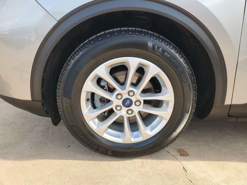 Used 2022 Ford Escape SE FWD image 32