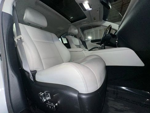 Used 2017 Lexus LS 460 F Sport image 37