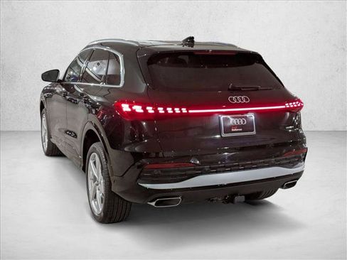 New 2025 Audi Q5 Premium Plus image 8