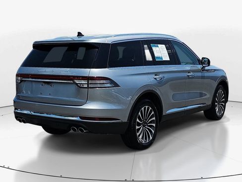 Used 2023 Lincoln Aviator AWD w/ Premium Package image 6