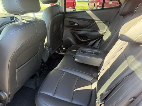 Used 2017 Buick Encore Essence FWD image 21