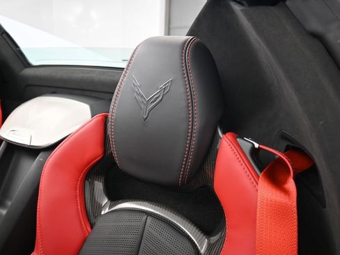 Used 2022 Chevrolet Corvette Stingray Premium Conv w/ Z51 Performance Package RWD image 16