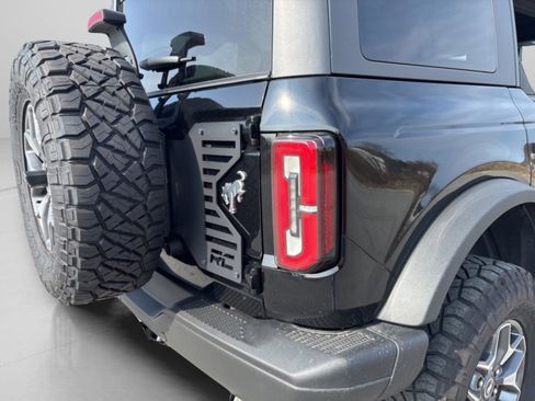 Used 2023 Ford Bronco Badlands image 45