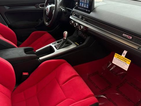 Certified 2025 Honda Civic Type R image 17