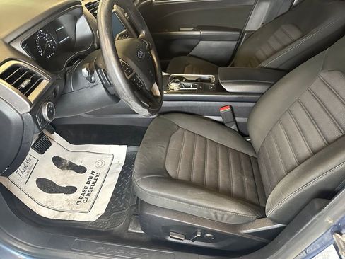 Used 2018 Ford Fusion SE w/ Fusion SE Technology Package FWD image 20