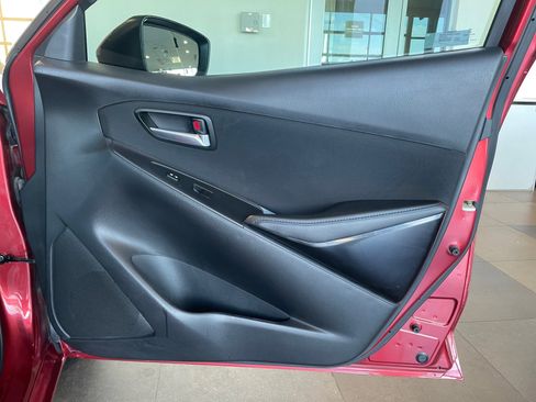 Used 2017 Toyota Yaris iA FWD image 16