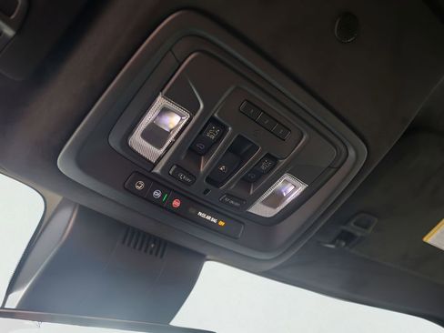 Used 2026 GMC Sierra 1500 Denali Ultimate AWD/4WD image 23