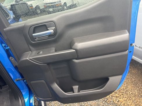 Used 2025 Chevrolet Silverado 1500 Custom w/ Turbomax Blackout Package image 7