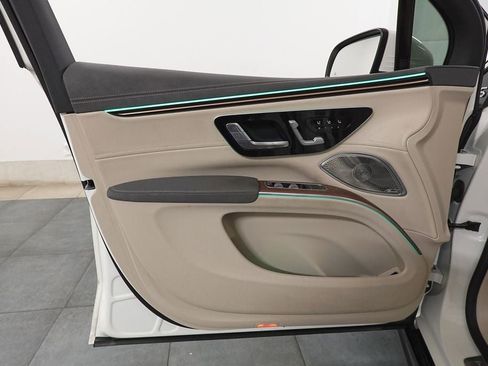 Used 2023 Mercedes-Benz EQS 580 4MATIC SUV image 22