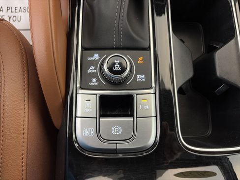 Used 2024 Kia Telluride EX X-Line image 33