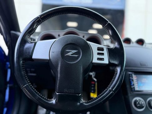 Used 2004 Nissan 350Z Performance w/ Aerodynamics Pkg image 24