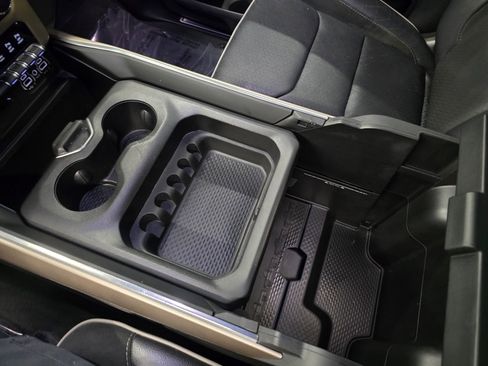 Used 2019 RAM 1500 Laramie w/ Sport Appearance Package image 33