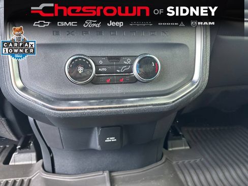 Used 2025 Ford Expedition Max Platinum w/ Stealth Performance Package AWD/4WD image 31