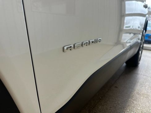 Used 2021 GMC Acadia SLT AWD/4WD image 6