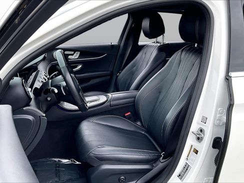 Used 2022 Mercedes-Benz E 350 4MATIC Sedan image 8