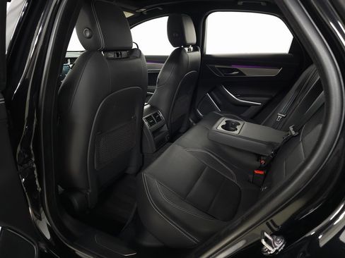 Used 2022 Jaguar XF R-Dynamic SE image 39