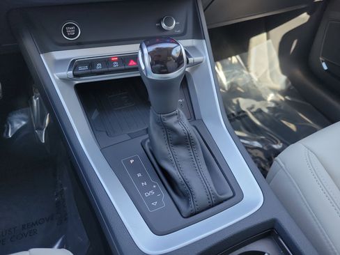 Used 2025 Audi Q3 2.0T Premium Plus w/ Premium Plus Package image 29