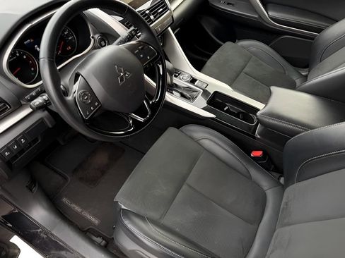 Used 2024 Mitsubishi Eclipse Cross SE image 11