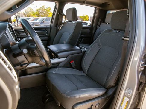 Used 2019 RAM 1500 Big Horn AWD/4WD image 13
