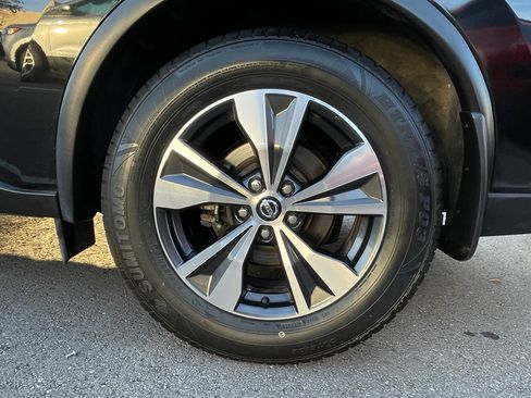 Used 2022 Nissan Murano S image 9